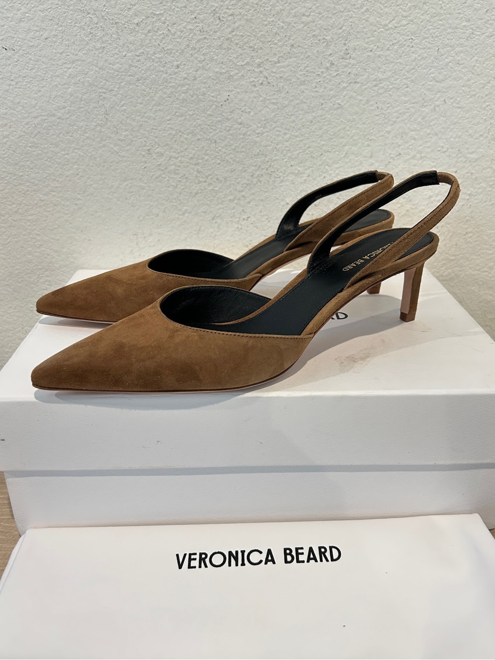 NIB Veronica Beard Caroline Pointed Toe Kitten Heel Pump Hazelwood, Size 9, $395